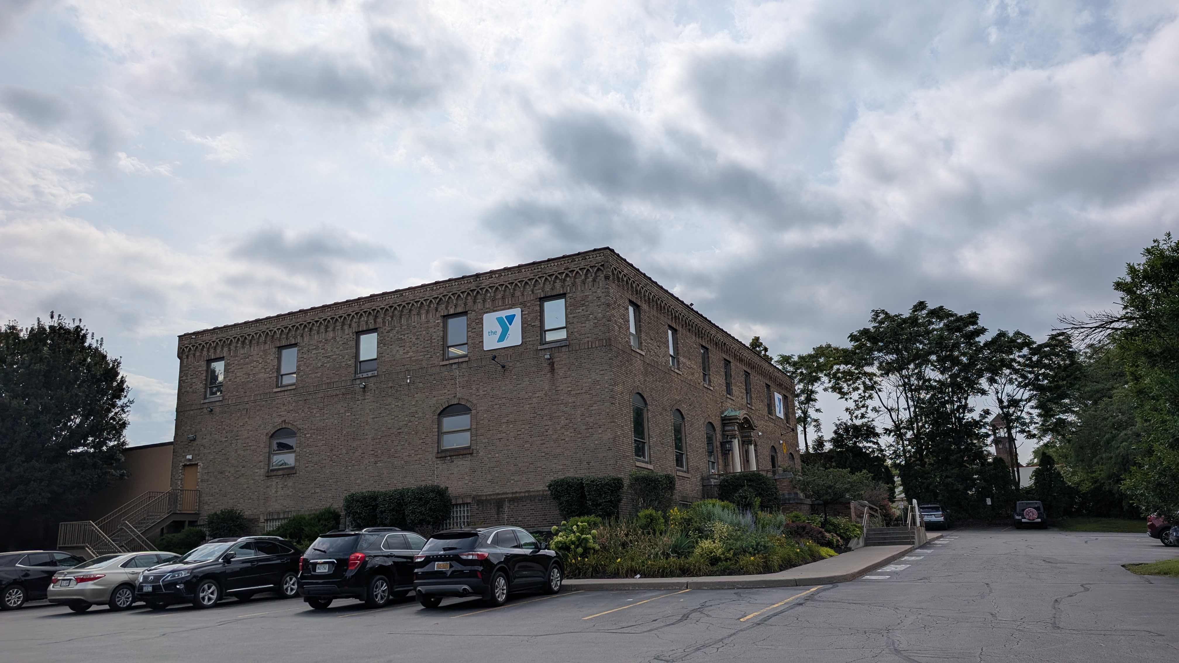 Maplewood YMCA exterior LED lighting and security retrofit project